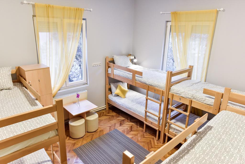 Get Inn Skopje Hostel Kültér fotó